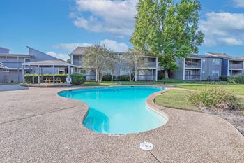 Sparkling swimming pool